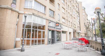 Pensión Parque Del Ebro - Adults Only