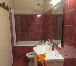 Towels, toilet paper