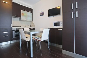 Dining - One-bedroom apartment with balcony equipped with every comfort 300m from the beach in Rimini (Rimini)