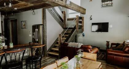 BRIDGER VIEW CABIN WITH 360 DEGREE MOUNTAIN VIEWS