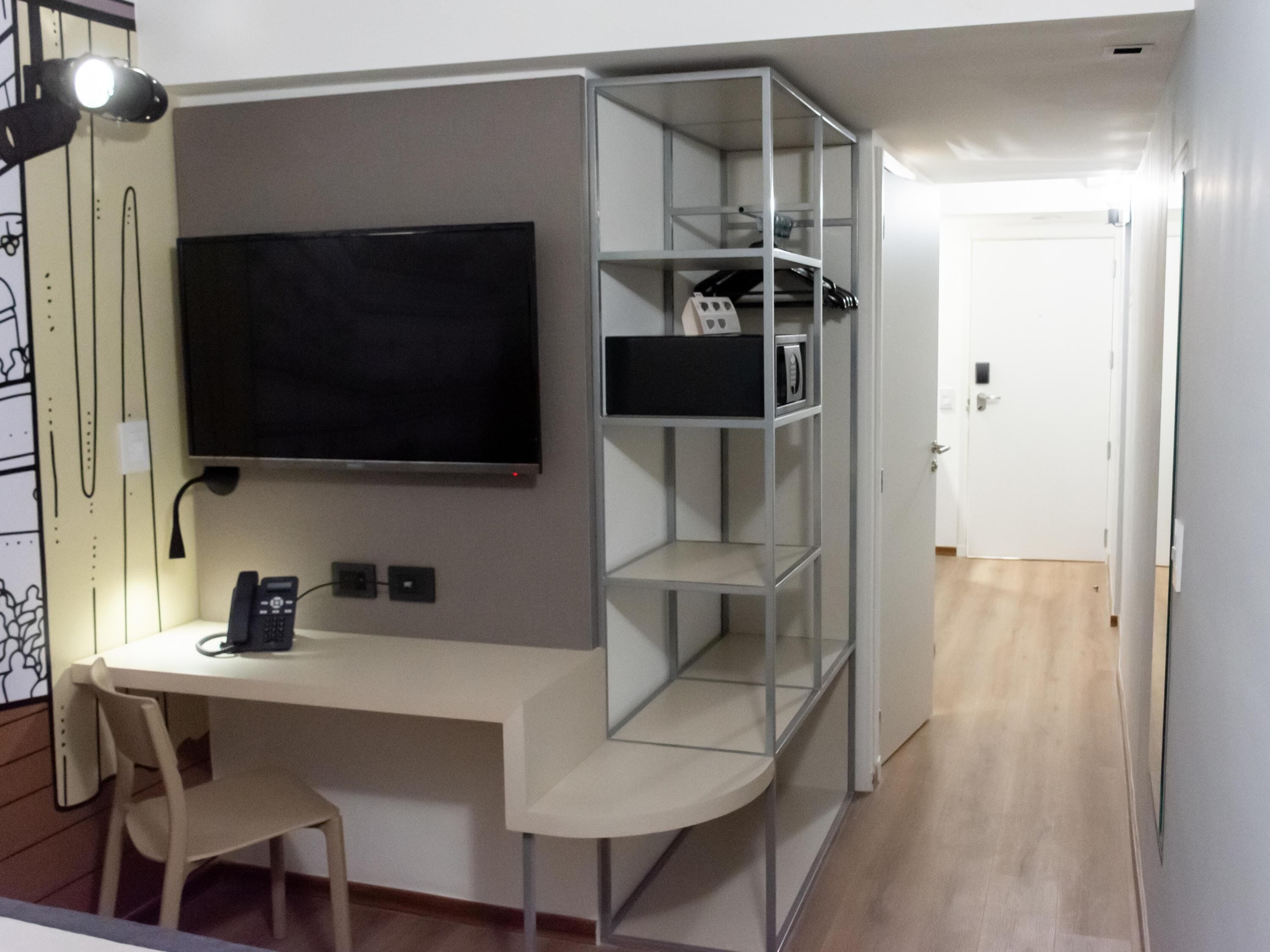 family suite, multiple beds | 1 bedroom, hypo-allergenic bedding, in-room safe, laptop workspace