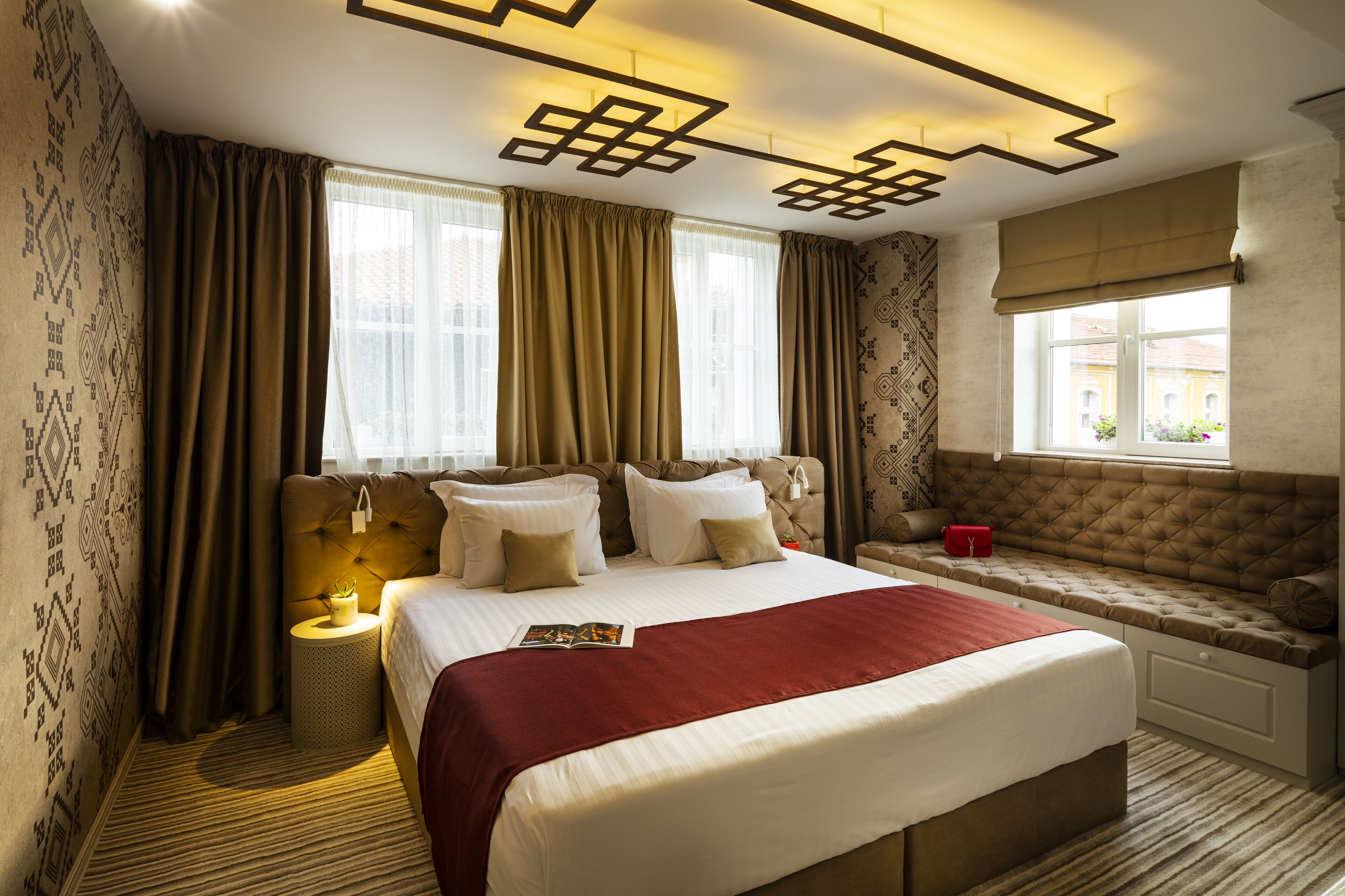 Camera Premium | Biancheria da letto ipoallergenica, minibar, una cassaforte in camera