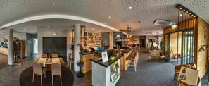 Reception - Hotel Schlossberg Wehingen (Wehingen)