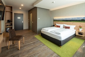Deluxe-Doppelzimmer | Zimmersafe, Verdunkelungsvorhänge, Bügeleisen/Bügelbrett