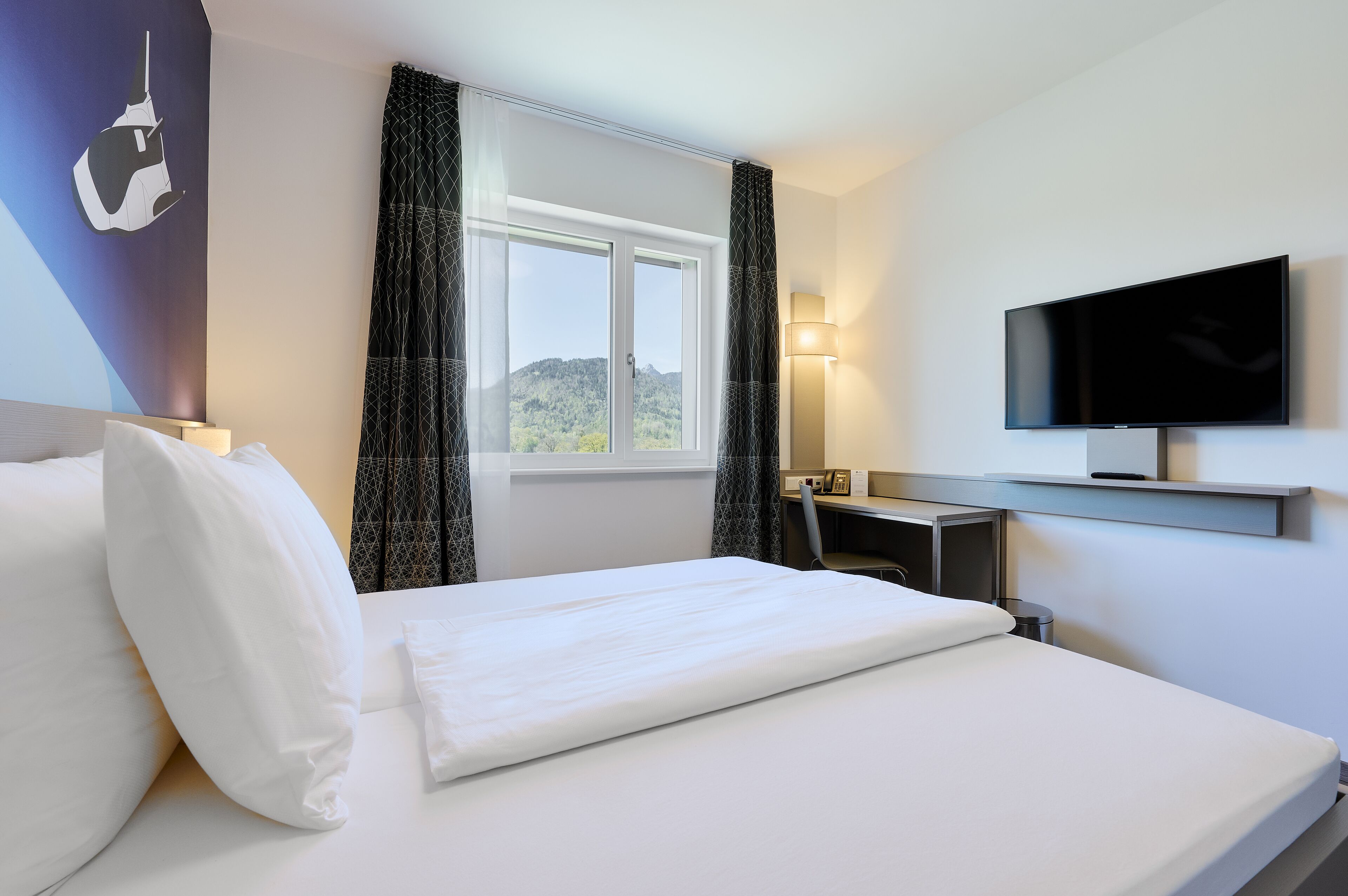 In-room safe, blackout drapes, free WiFi, bed sheets