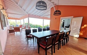 Outdoor dining - Villa M062 au Marin 3 chambres piscine privée (Le Marin)