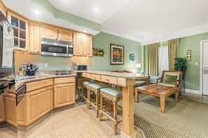 Apartment, 1 King Bed with Sofa bed | Private kitchen | Full-size fridge, microwave, stovetop, dishwasher - The Villas at Hatteras Landing by Kees Vacations (Hatteras)