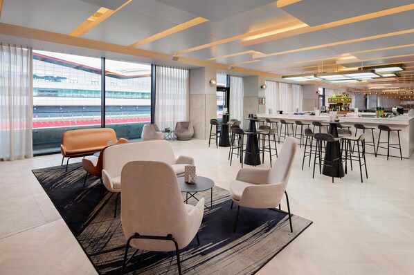 酒吧(店内)