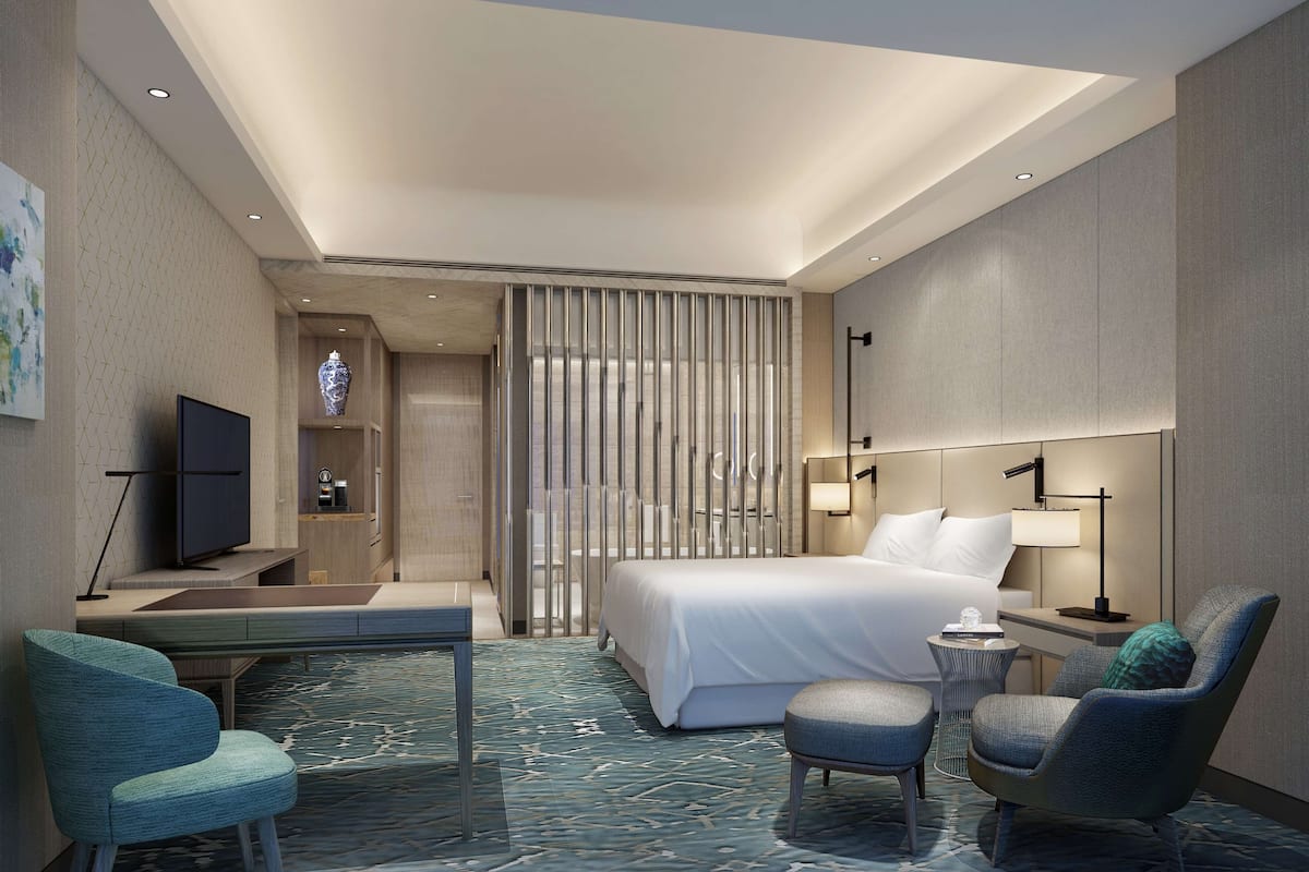 Premium bedding, down duvets, minibar, in-room safe