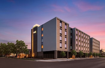 Home2 Suites by Hilton Des Moines at Drake University