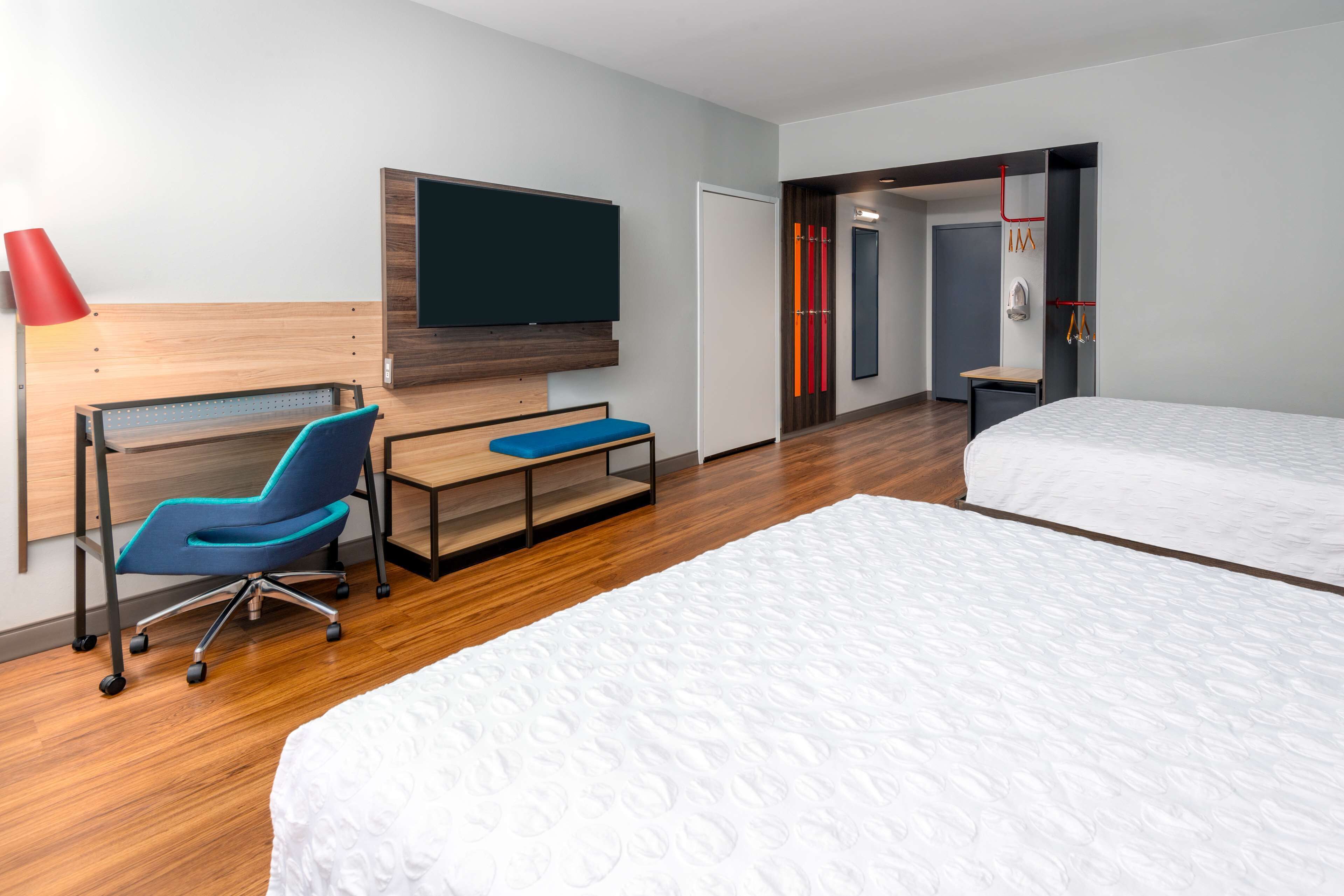 room, 2 queen beds, accessible, bathtub | desk, free wifi, bed sheets