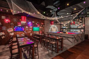 Restaurant - Hampton by Hilton Marjan Island (Ras Al Khaimah)