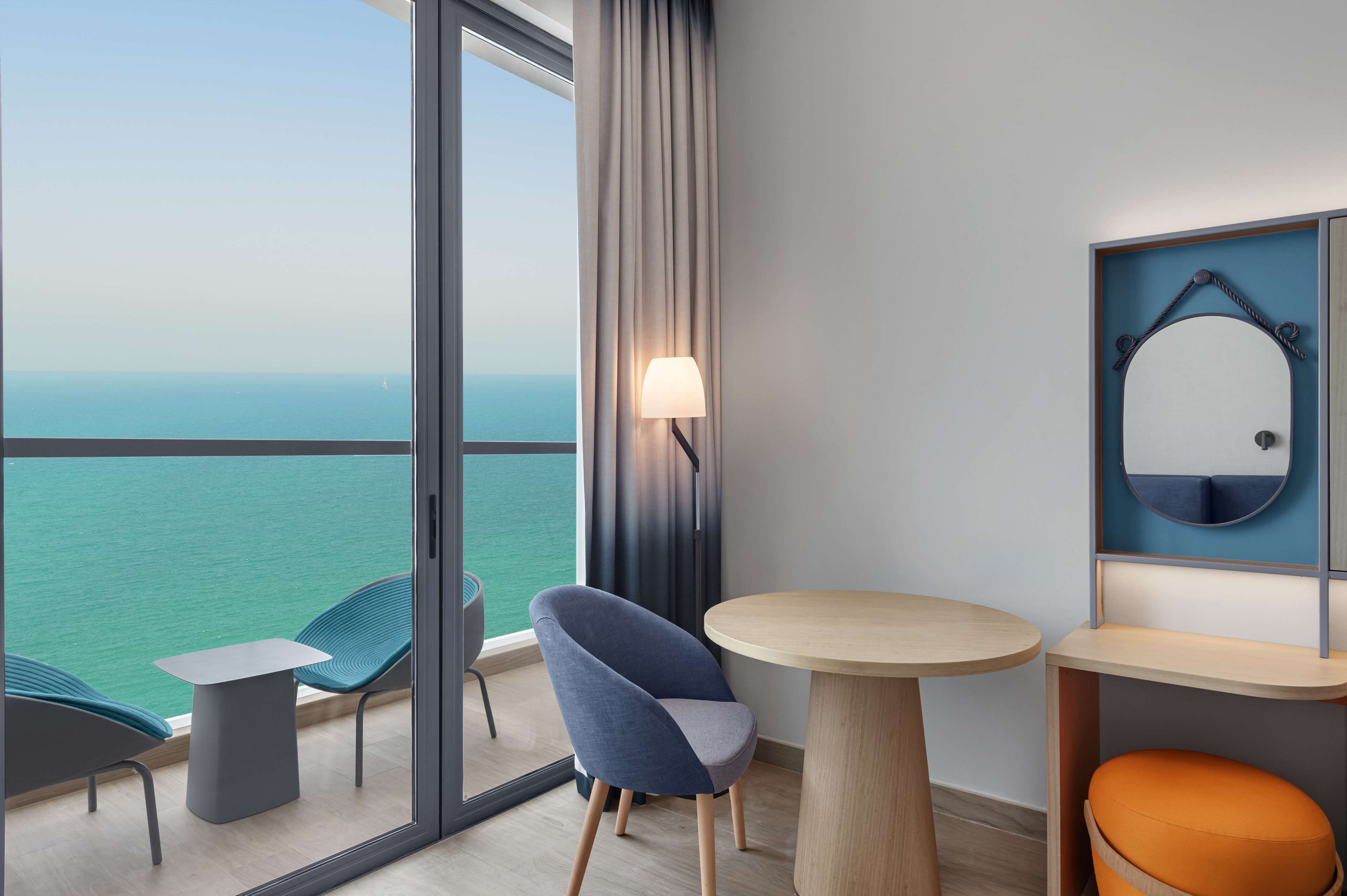 Minibar, in-room safe, laptop workspace, blackout drapes