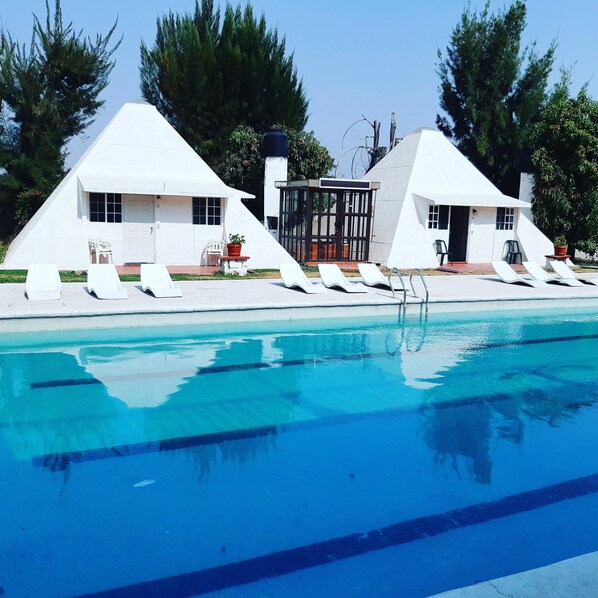 Desayuno completo los fines de semana (MXN 100 por persona)