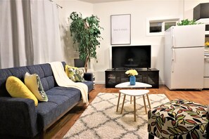 TV, video games, Netflix, streaming services - 💟Calgary 5 🌟STYLISH 2️⃣ BR DT/UC/BANFF/COP 🀄 (Calgary)