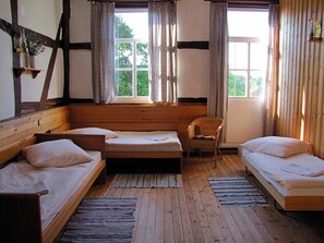 7 Schlafzimmer, kostenloses WLAN, Bettwäsche