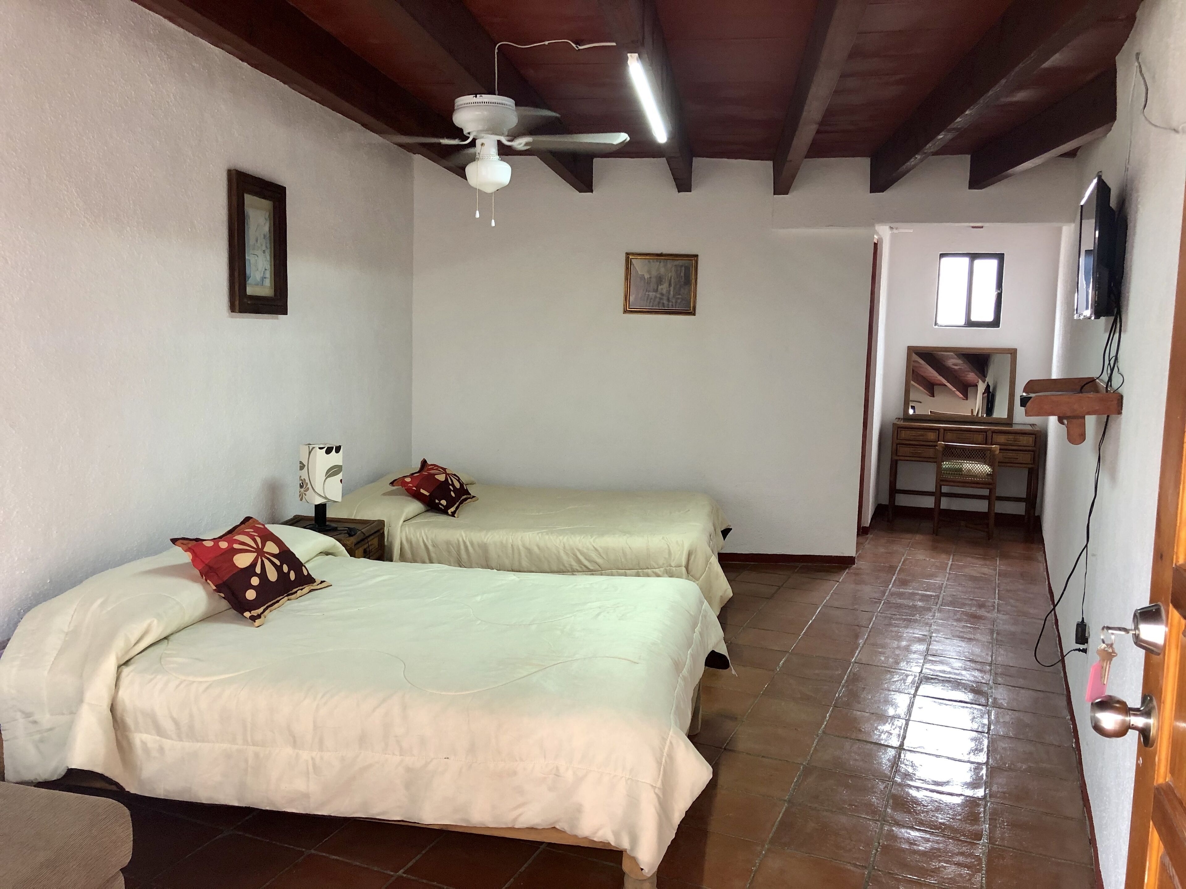 4 bedrooms, WiFi, bed sheets