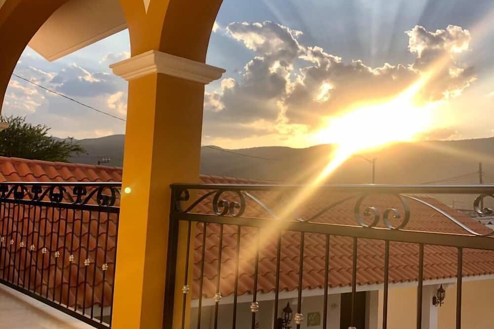 Casa Blanca Hotel