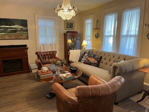 Smart-TV, peis, videospill og DVD-spiller