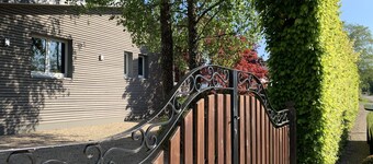 Cozy Chalet With Pond, Malmedy