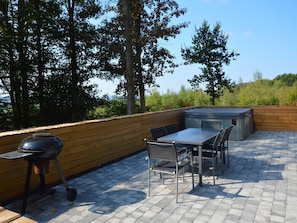 House | Balcony - Cozy Holiday Home in Polleur with Hot Tub (Theux)