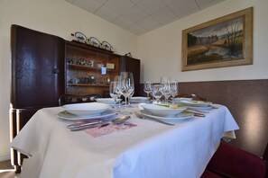 Dining - Cottage in Kuchelscheid With Terrace (Buetgenbach)