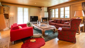 Chalet | Living room - Luxury Apartment on the Ground Floor in Zweisimmen Ski-in and Ski-out (Zweisimmen)