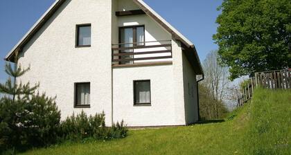 Welcoming Holiday Home With Private Garden, Heating, Parking