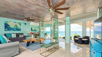 Smart TV, table tennis, stereo