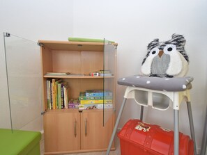 Apartment | Private kitchen | High chair - Komfort und Naturflucht, Lichtenhain (Sebnitz)
