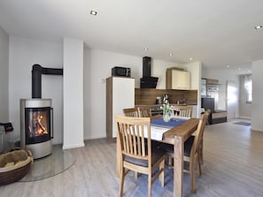 House | Dining