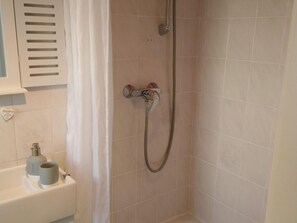 Apartment | Bathroom - Apartment in Usseln Near Willingen Ski Area (Willingen)