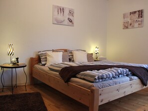 1 habitación y ropa de cama 