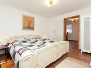 2 bedrooms, individually furnished, bed sheets