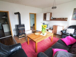 Living room - Geraumiges Ferienhaus in Hessen mit Garten (Waldeck)