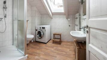 Apartment | Badezimmer