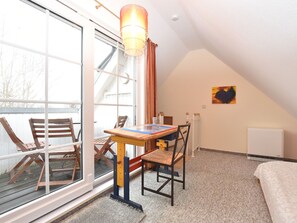Dining - Luxurious Seaside Holiday Home in Börgerende-rethwisch (Boergerende-Rethwisch)