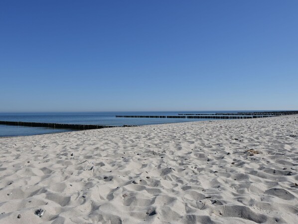 Beach - Luxurious Seaside Holiday Home in Börgerende-rethwisch (Boergerende-Rethwisch)