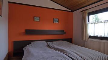 Ferienhaus | 2 Schlafzimmer, individuell eingerichtet, Bettwäsche