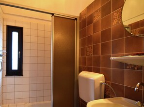 House | Bathroom | Shower