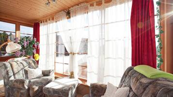 Apartment | Living room