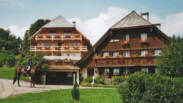 Apartment | Exterior