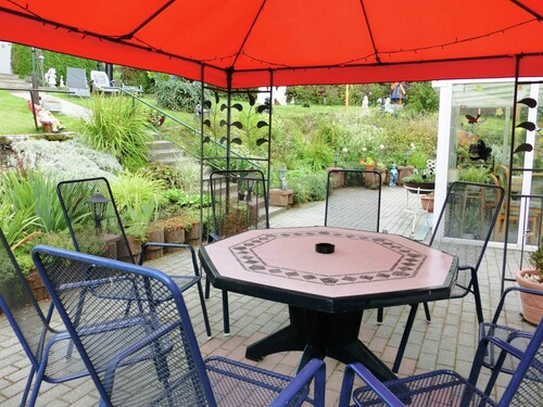 Flat for 10 People With a Large Conservatory at the Edge of the Forest in the Harz Region