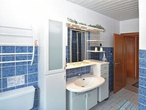 Apartment | Badezimmer | Dusche, Handtücher
