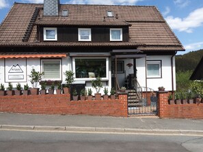 Exterior - Scenic Apartment in Wildemann near Cross Country Skiing (Clausthal-Zellerfeld)