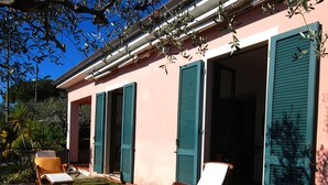 Balcony - Quaint Holiday Home in Lerici With Fenced Garden (Lerici)