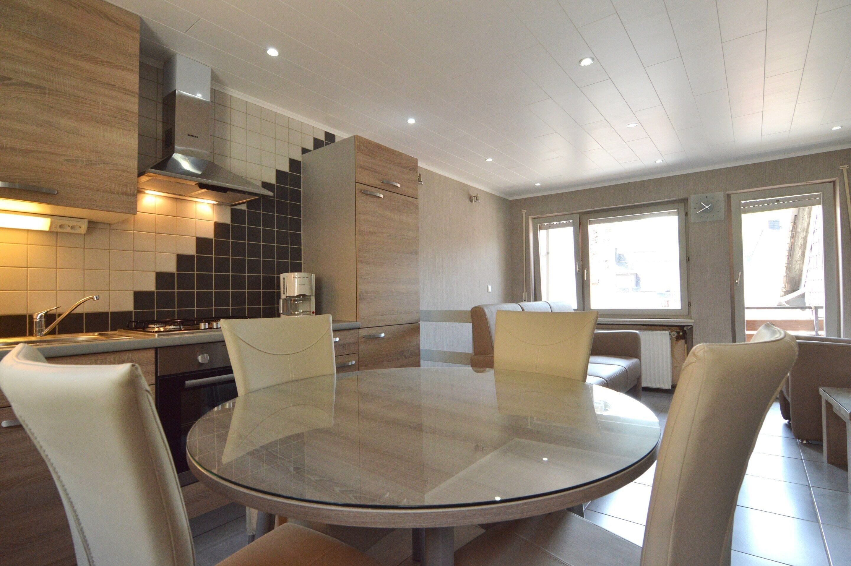 Apartment | Tempat makan