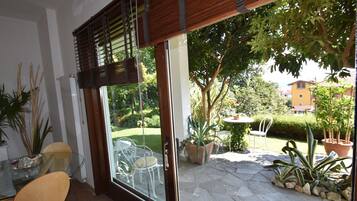 House | Balcony
