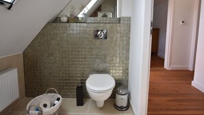 House | Bathroom