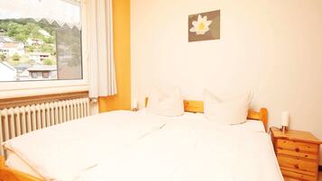 2 bedrooms, individually furnished, bed sheets